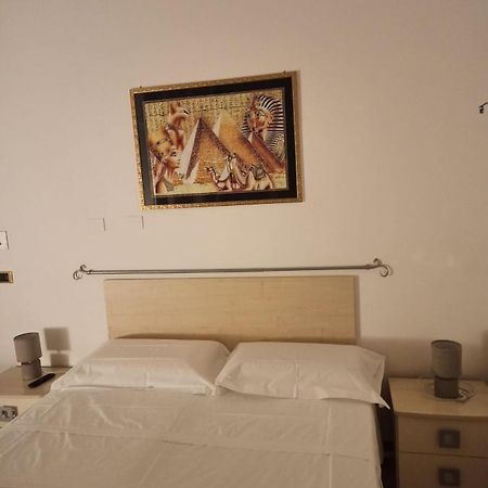 Rooms Center Wolf - Matrimoniale E Comunicanti Matera Dış mekan fotoğraf